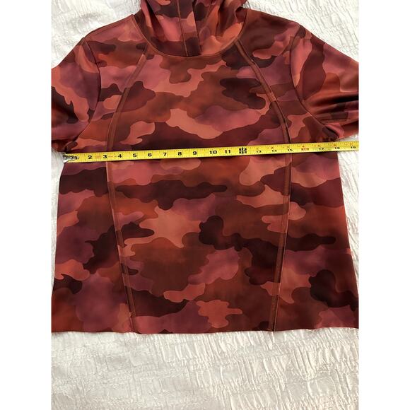 Athleta Pinnacle Hoodie in Mantra Camo Size Small - Picture 9 of 9